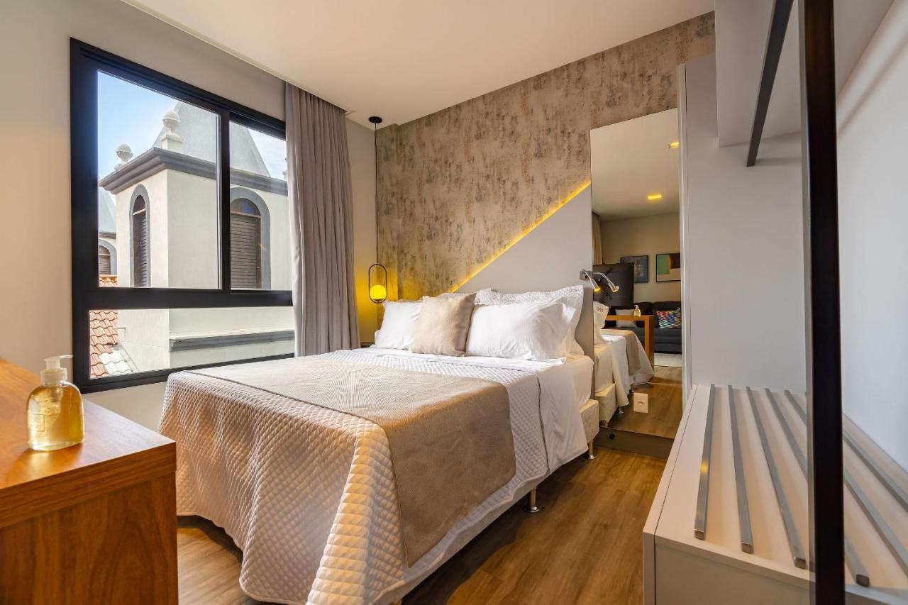 Aion Suítes 103 - Compacto E Luxuoso Loft - Rooftop Com Piscina E Academia - à Poucos Passos Da * Bombinhas