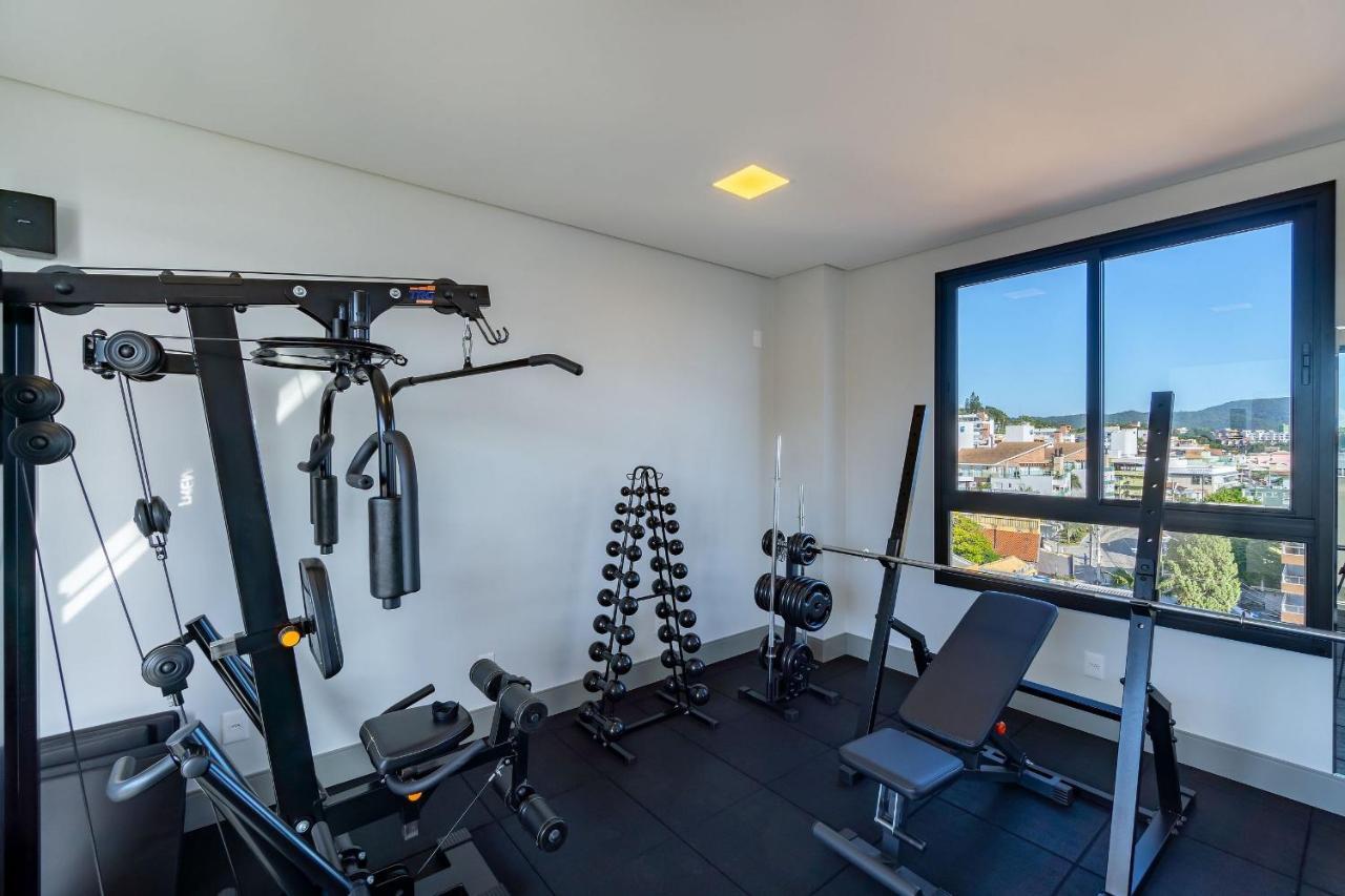Apartment Aion Suites: Luxe Loft With Rooftop Pool Near