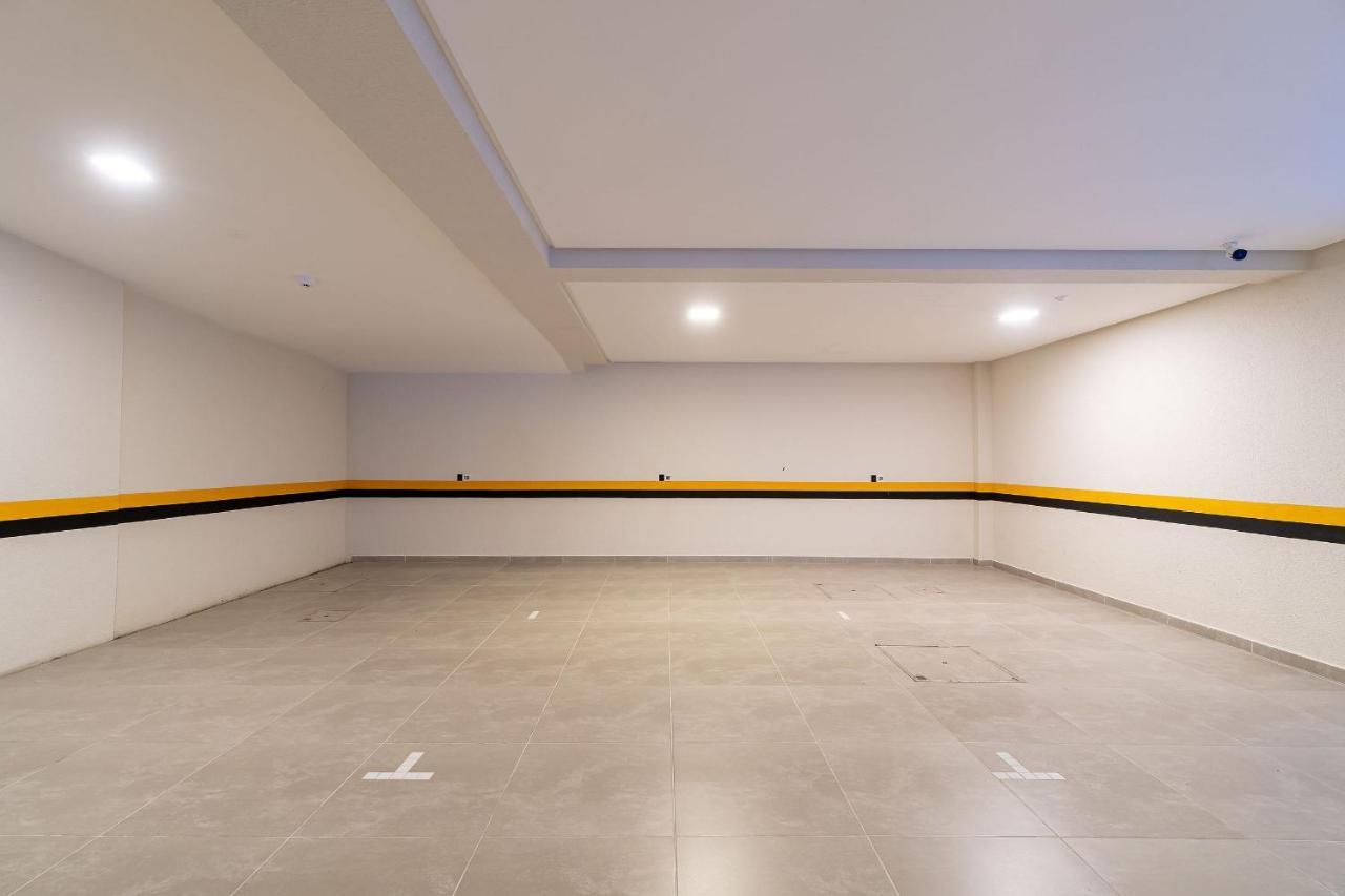 Apartment Aion Suites: Luxe Loft With Rooftop Pool Near *